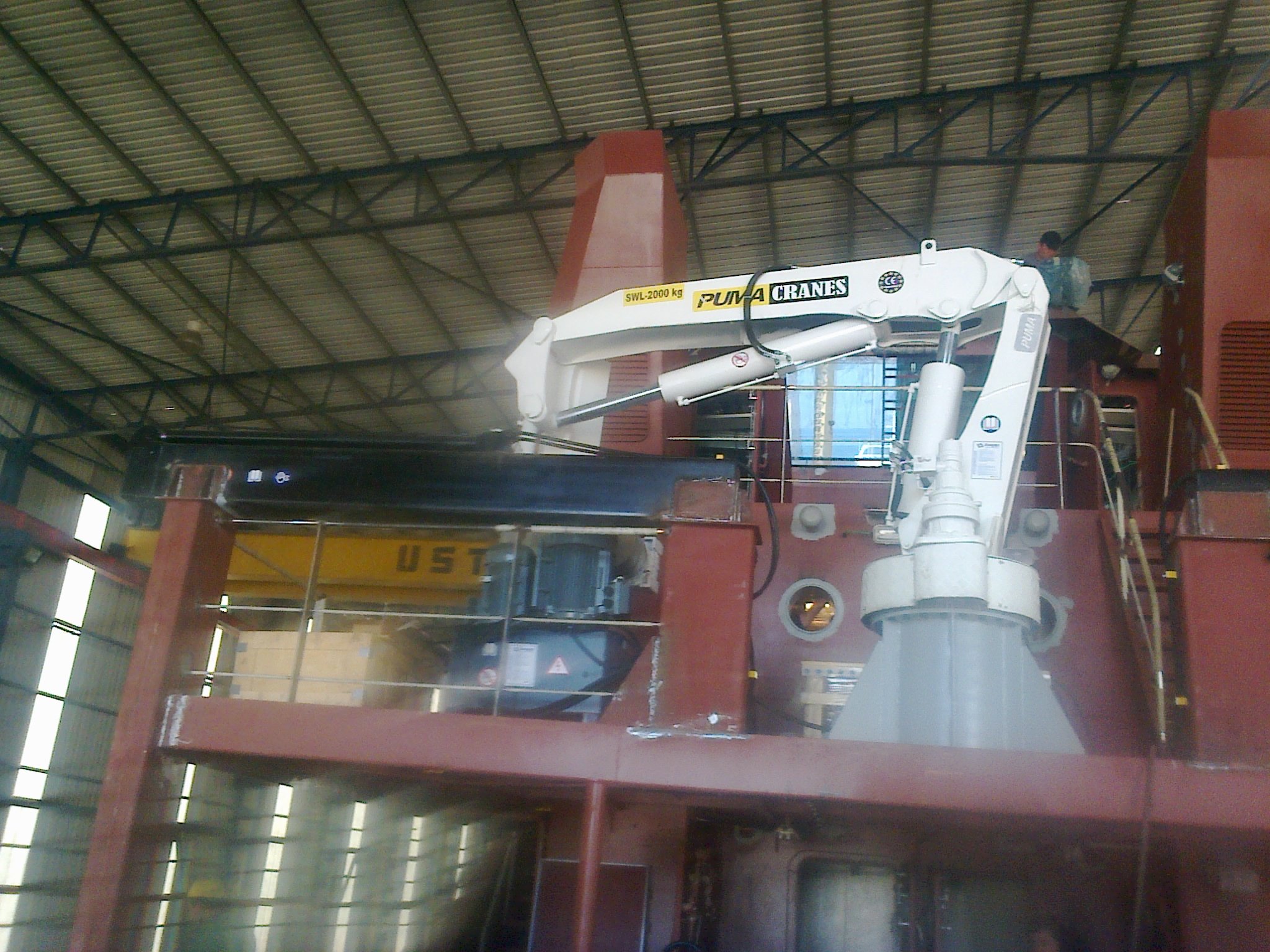 puma-marine-crane150738.jpg