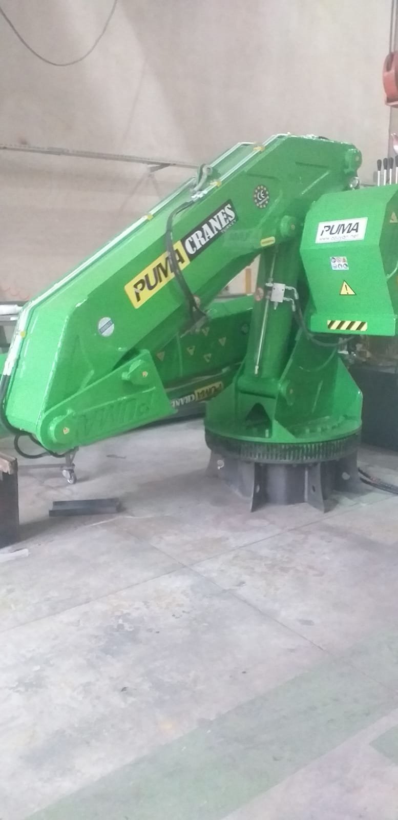 puma-marine-crane34055.jpg