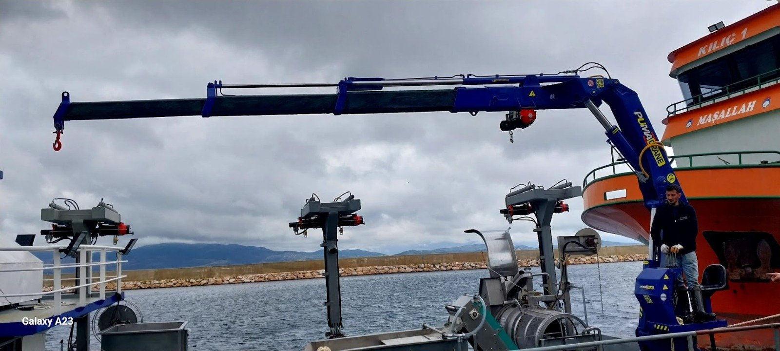 puma-marine-crane345739.jpg