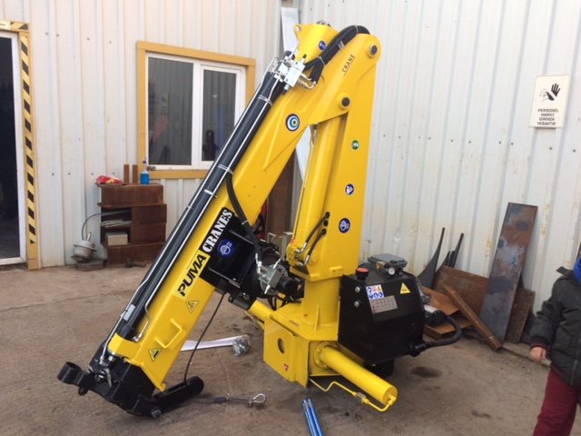 puma-marine-crane384548.jpg