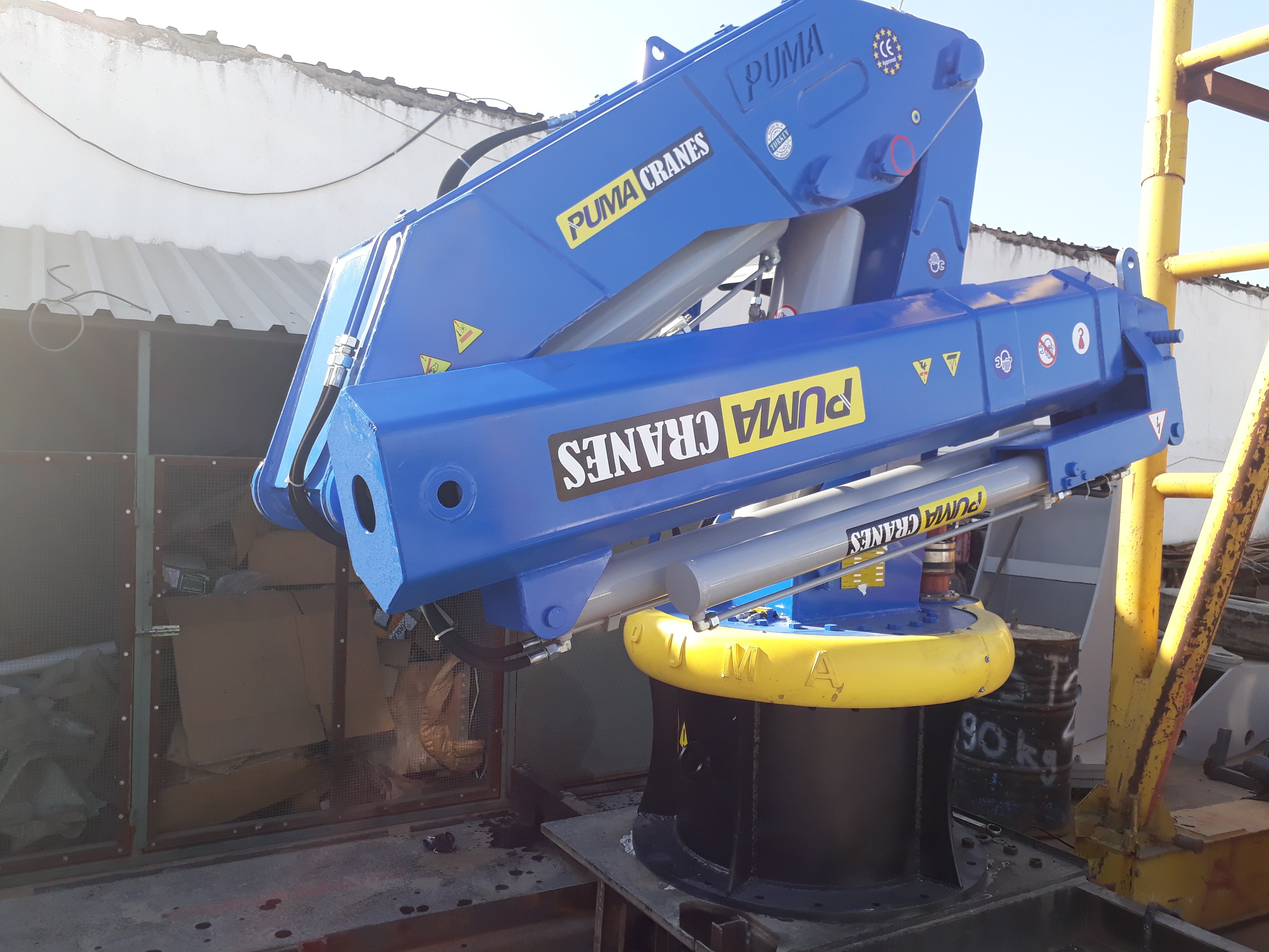 puma-marine-crane59220.jpg