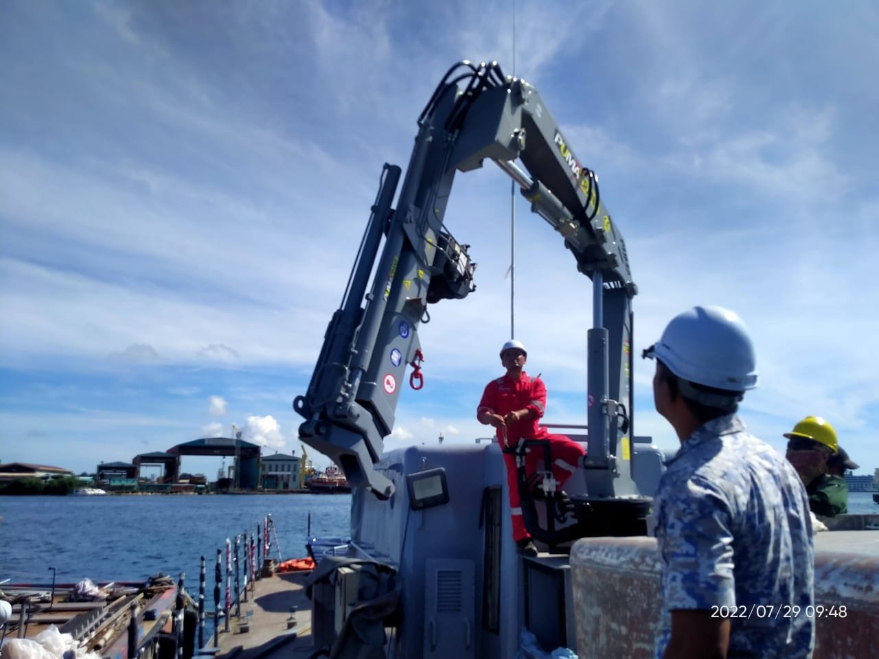puma-marine-crane59293.jpg