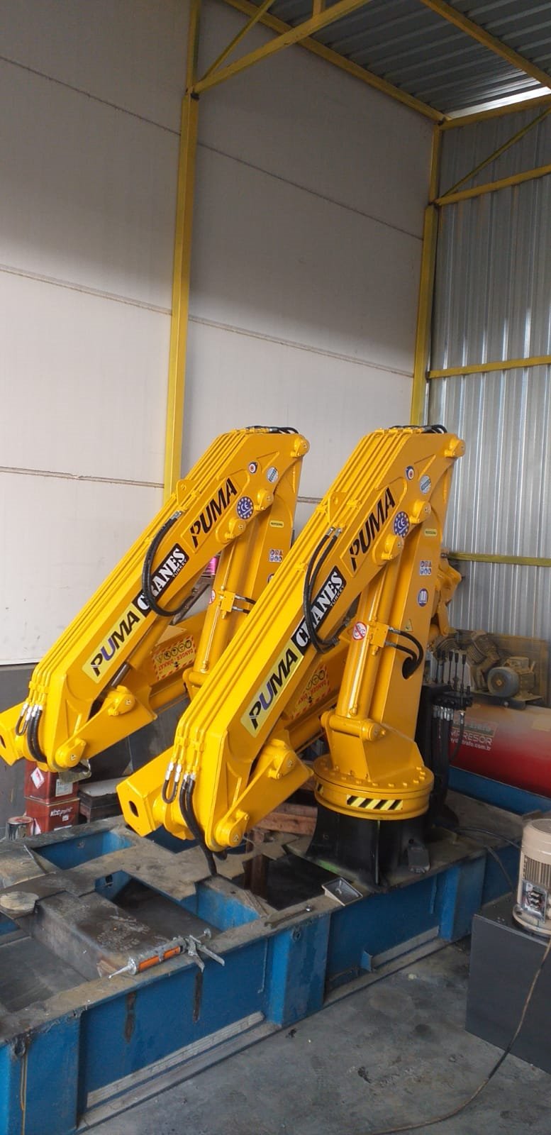 puma-marine-crane614491.jpg