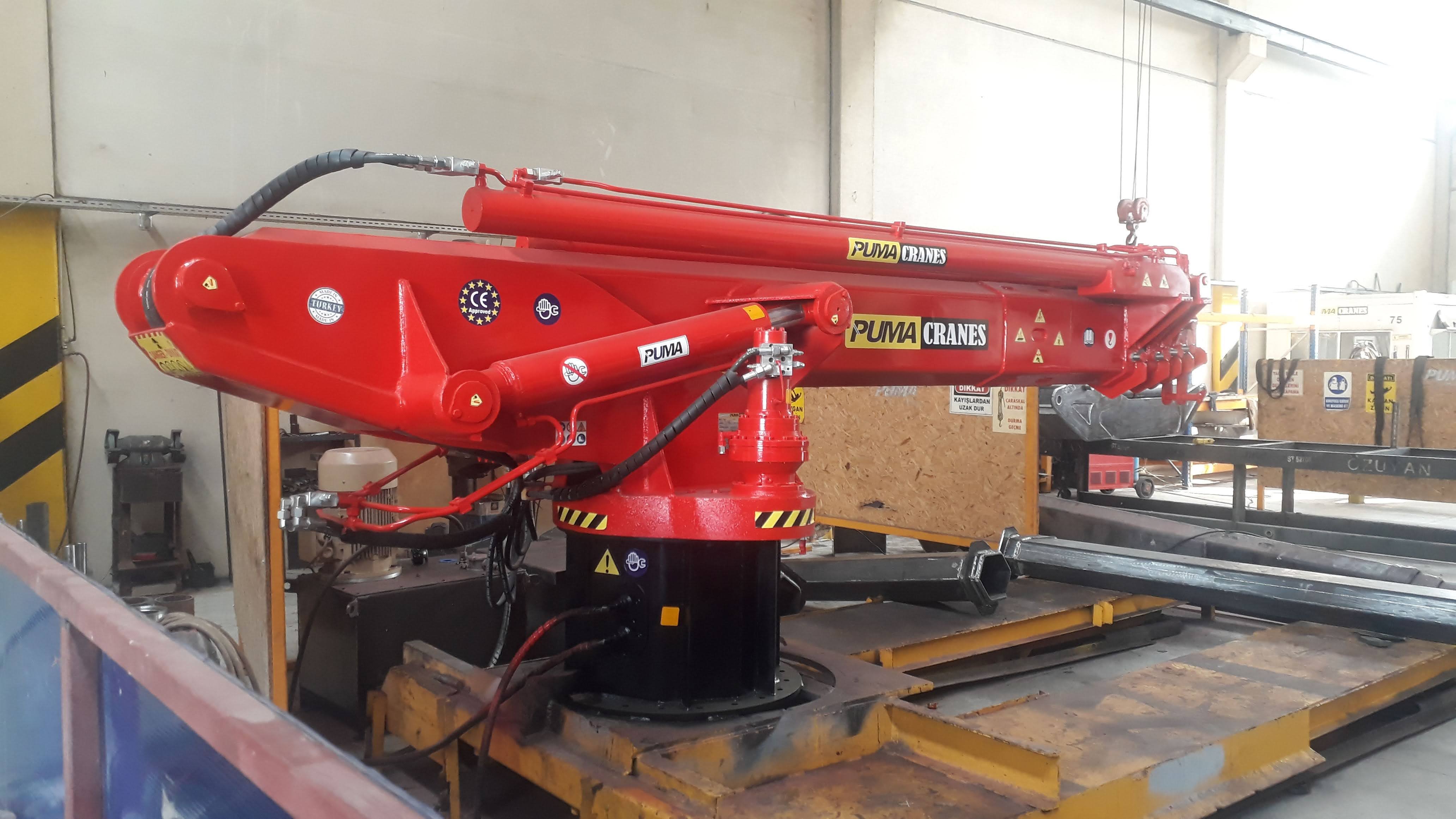 puma-marine-crane634793.jpg
