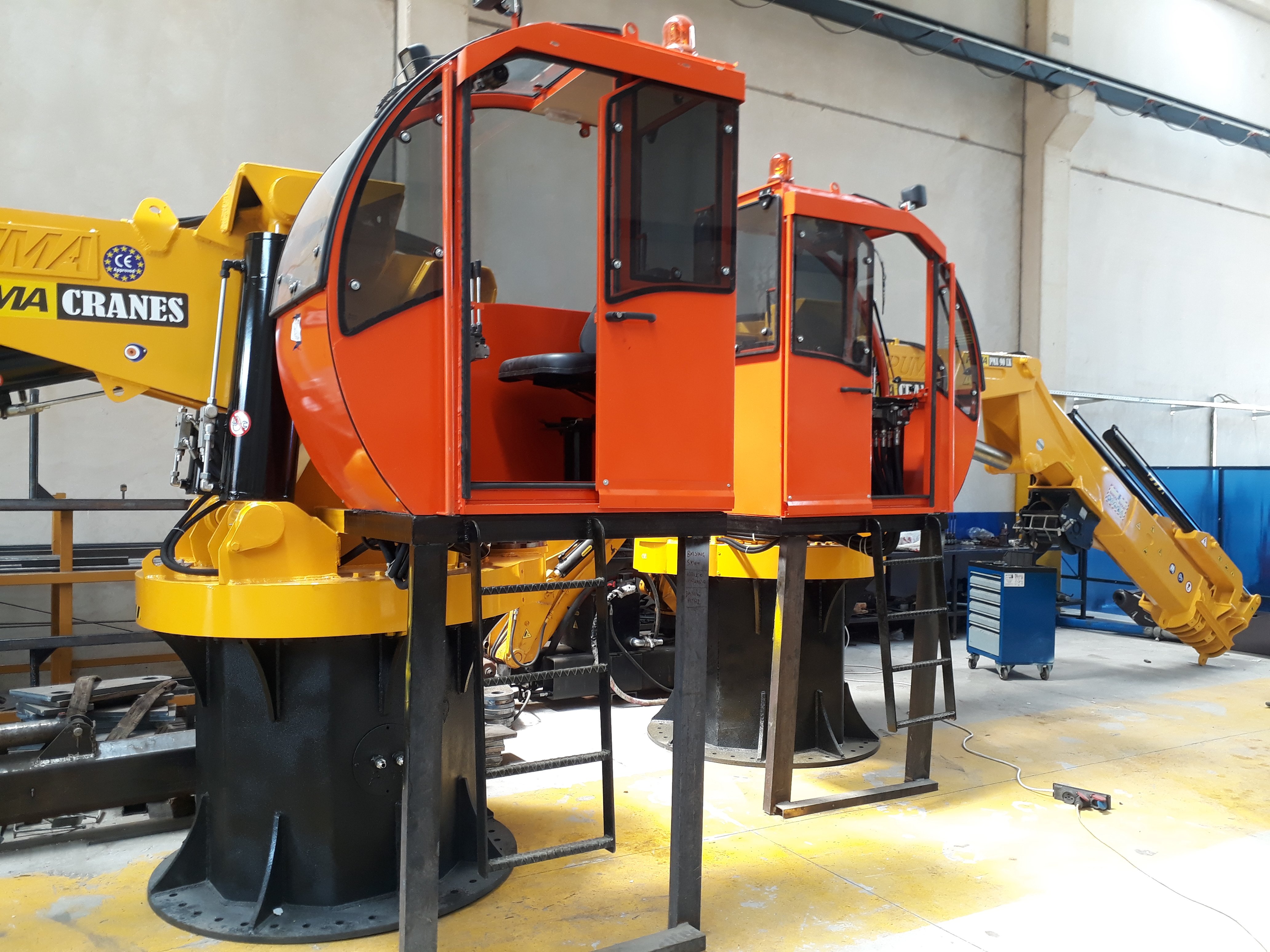 puma-marine-crane649426.jpg