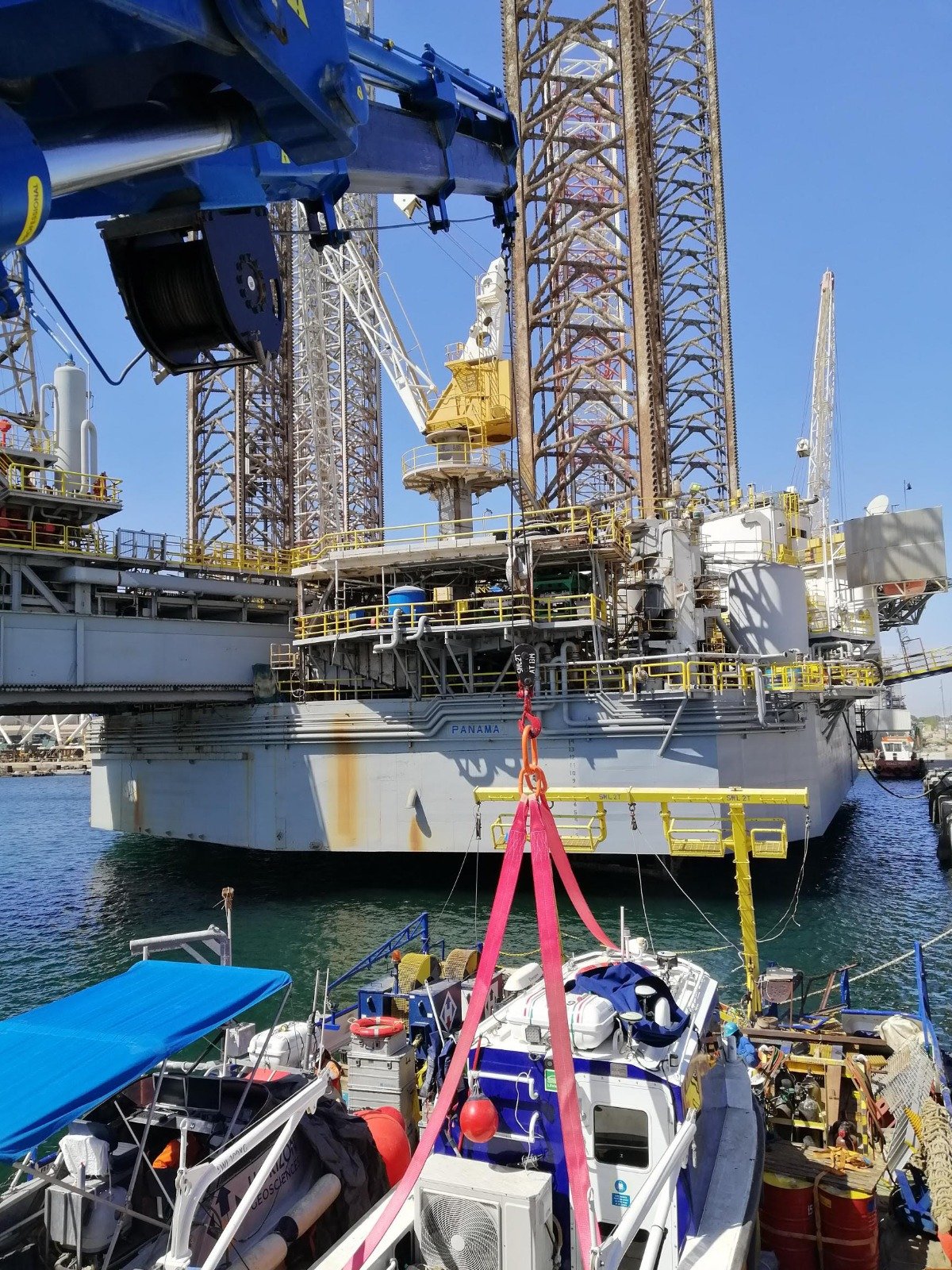 puma-marine-crane683296.jpg