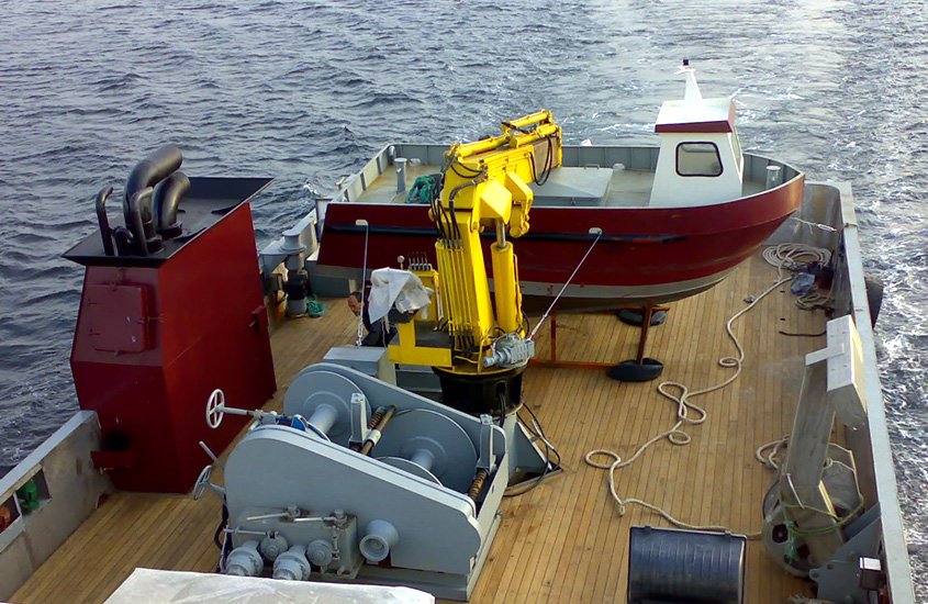 puma-marine-crane705706.jpg