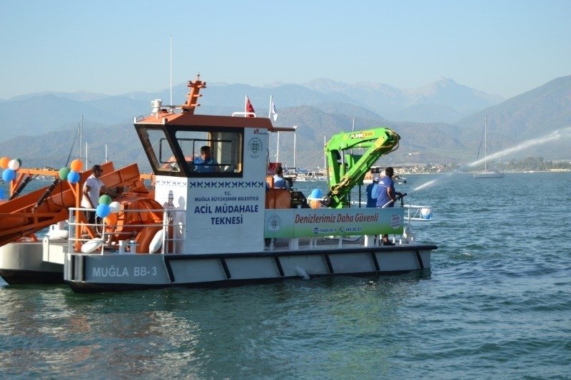 puma-marine-crane709814.jpg