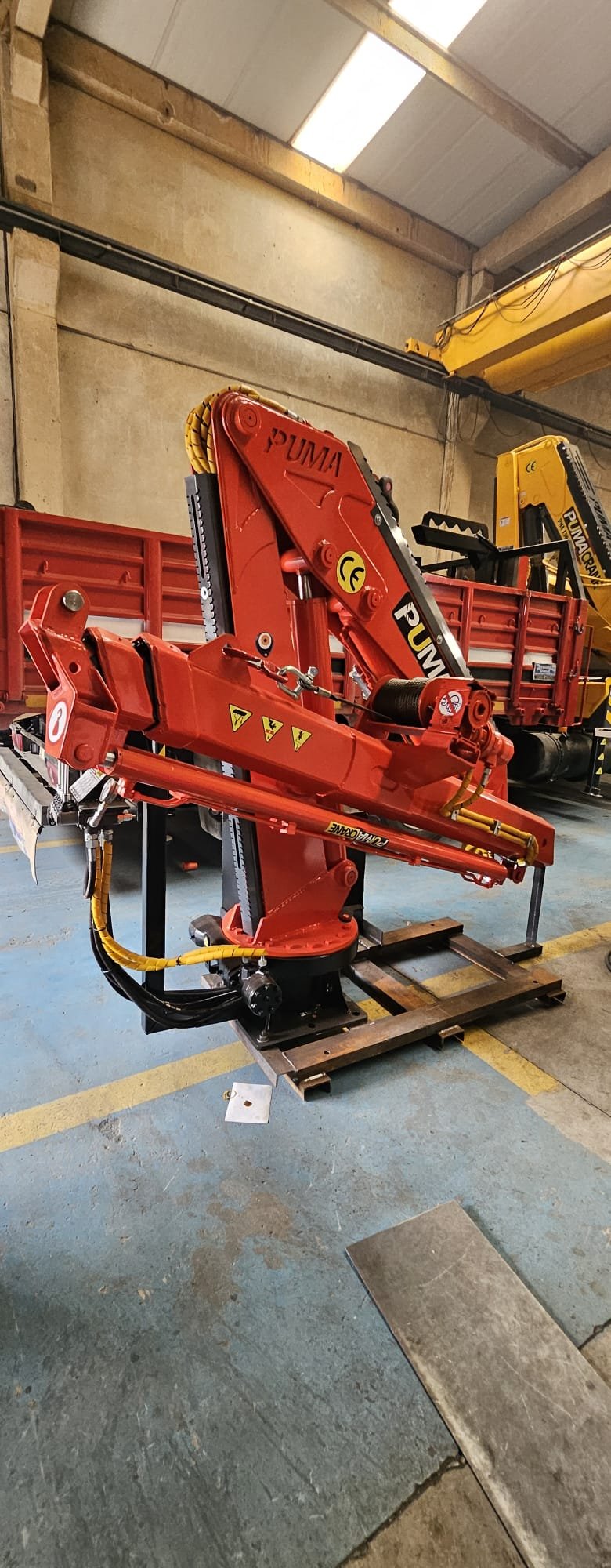 puma-marine-crane863901.jpg