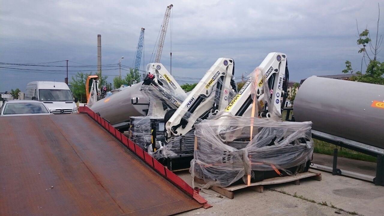 puma-marine-crane913603.jpg