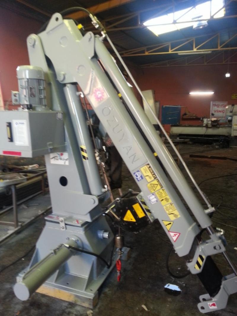 puma-marine-crane986469.jpg
